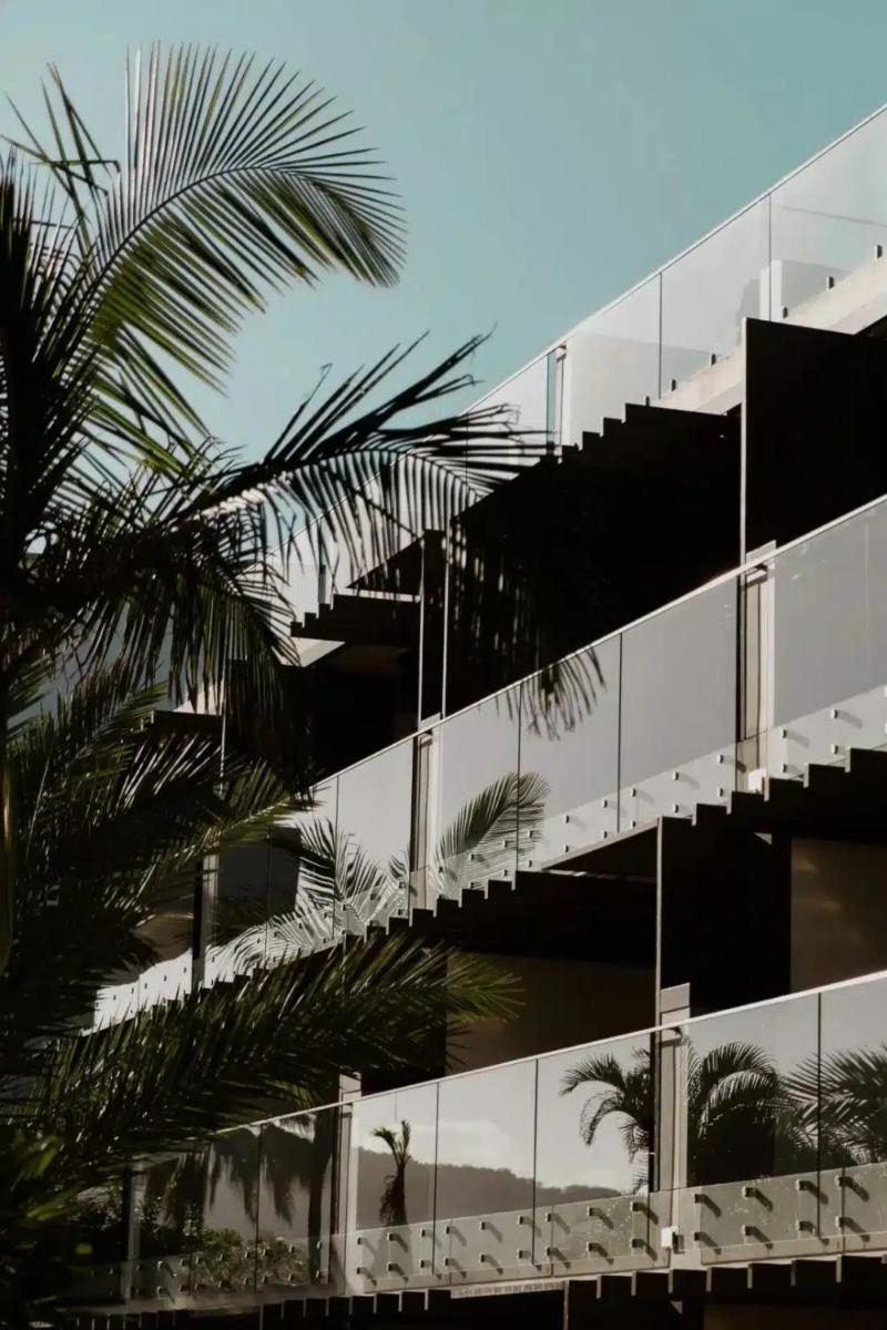 Seahaven Noosa Beachfront Resort - Housity