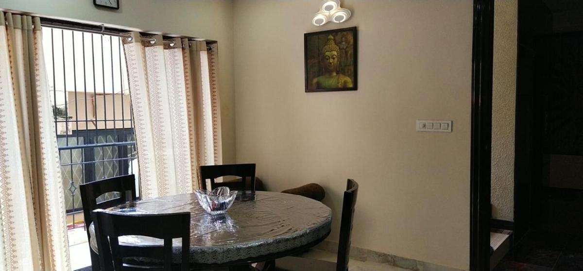 B&B OM Luxury Home - Housity