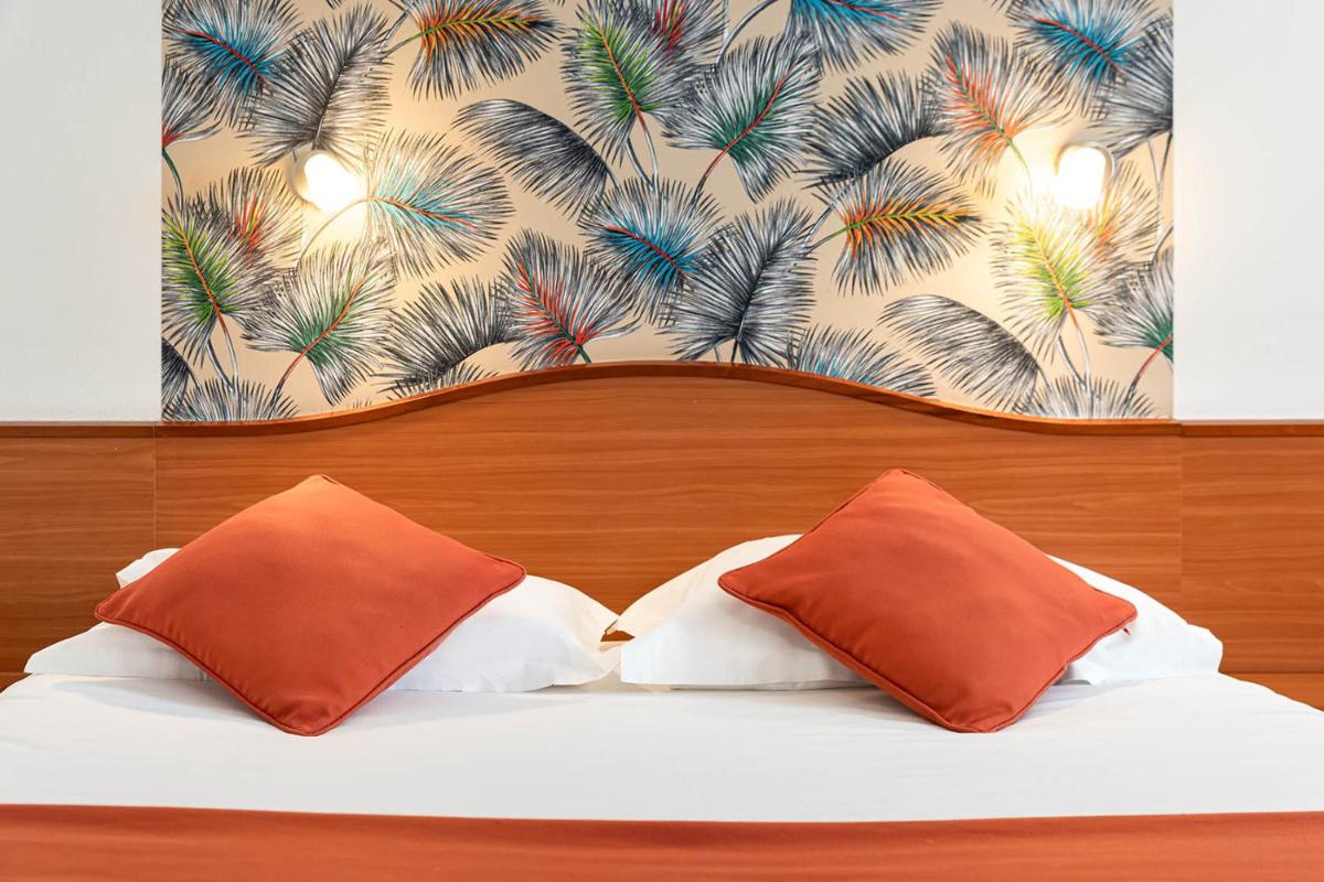 Deltour Hotel Le Puy En Velay - Housity