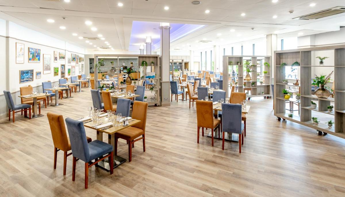 Cedar Court Bradford Hotel - Housity