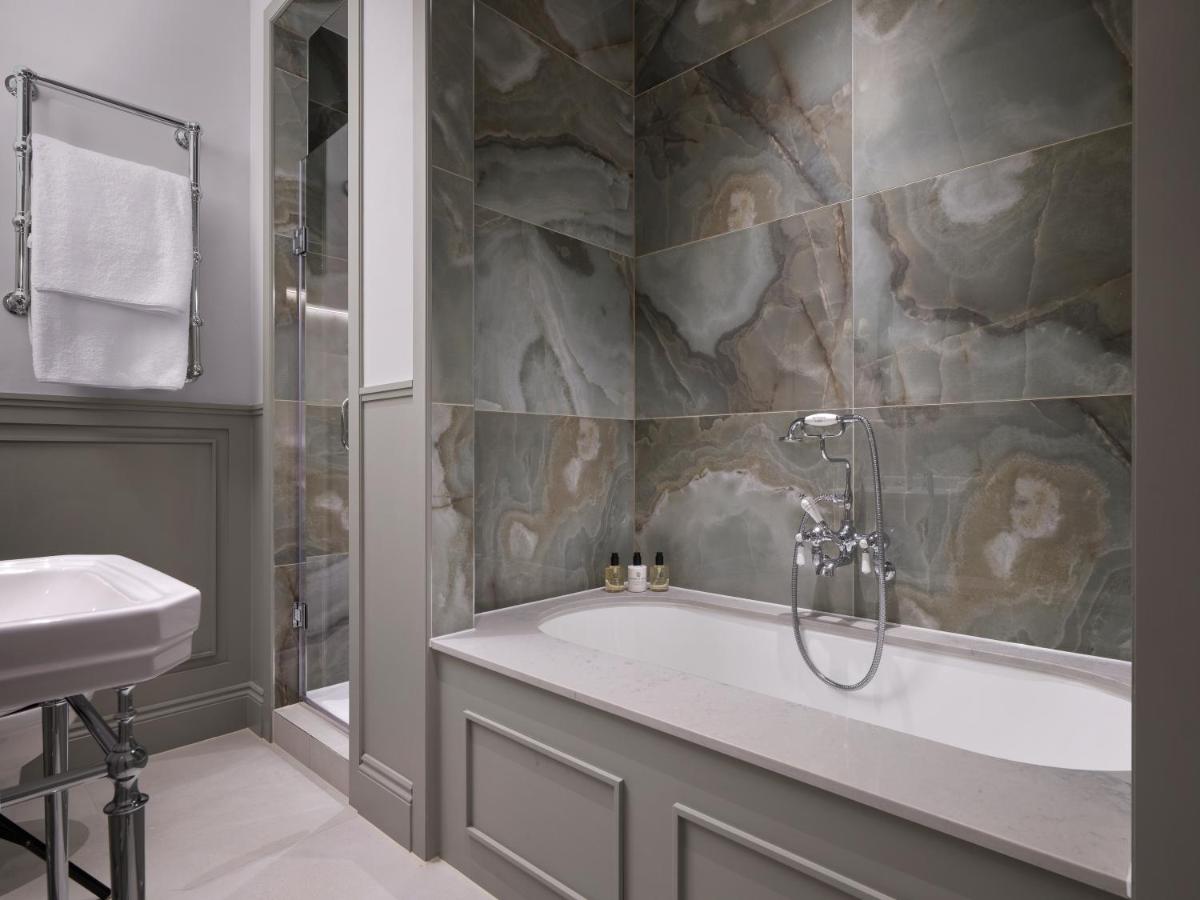 The Chelsea Townhouse - Housity