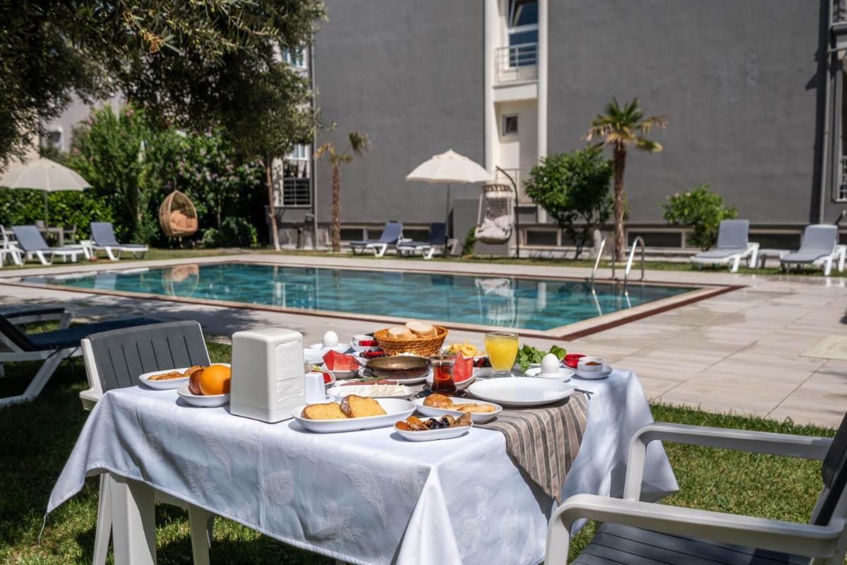 Platanus Hotel Altınoluk - Housity