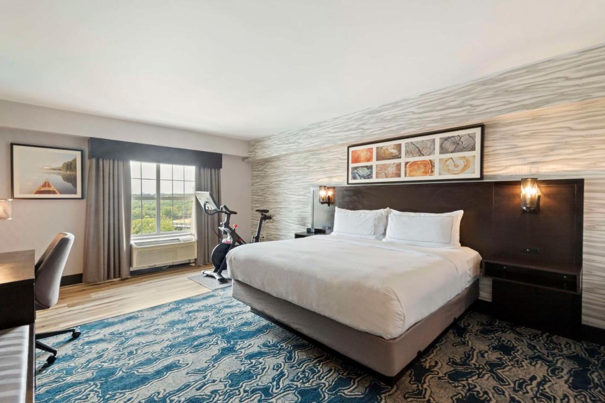 Doubletree By Hilton Front Royal Blue Ridge Shadows - Housity