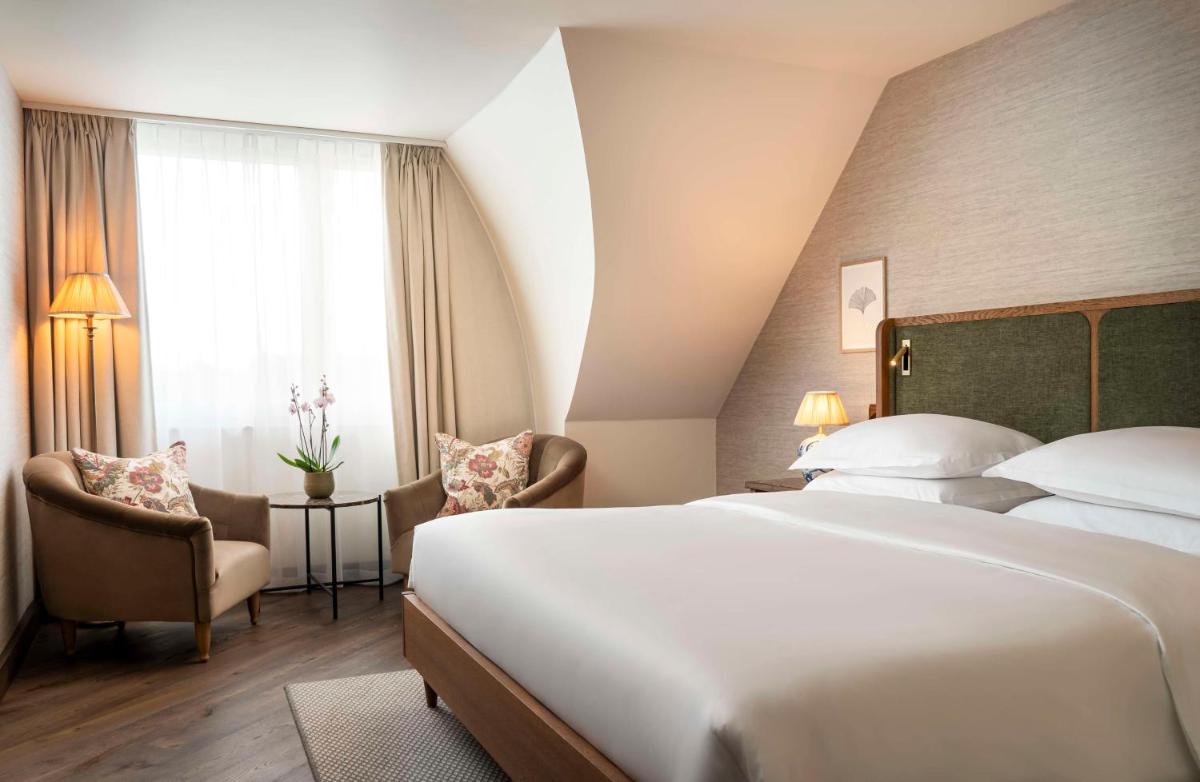 Ein Bett oder Betten in einem Zimmer der Unterkunft Brunfels Hotel, in the Unbound Collection by Hyatt