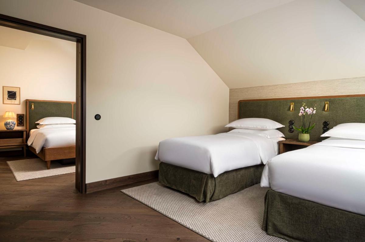 Ein Bett oder Betten in einem Zimmer der Unterkunft Brunfels Hotel, in the Unbound Collection by Hyatt