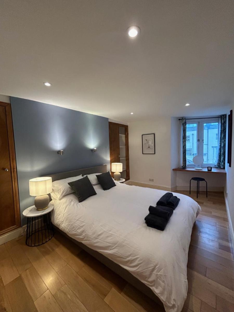 Garden square central 2 bed & sea-view - Housity