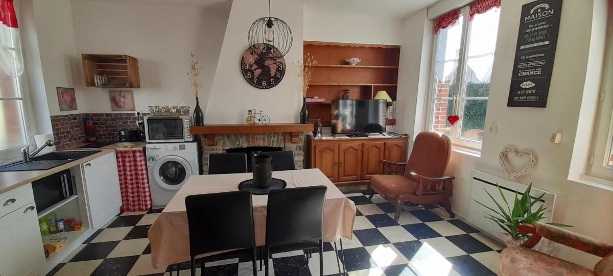 Gîte Appartement 2 chambres La maison en brique avec rivière - Housity
