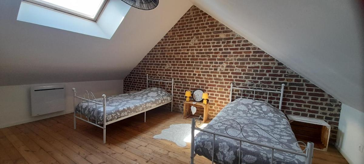 Gîte Appartement 2 chambres La maison en brique avec rivière - Housity