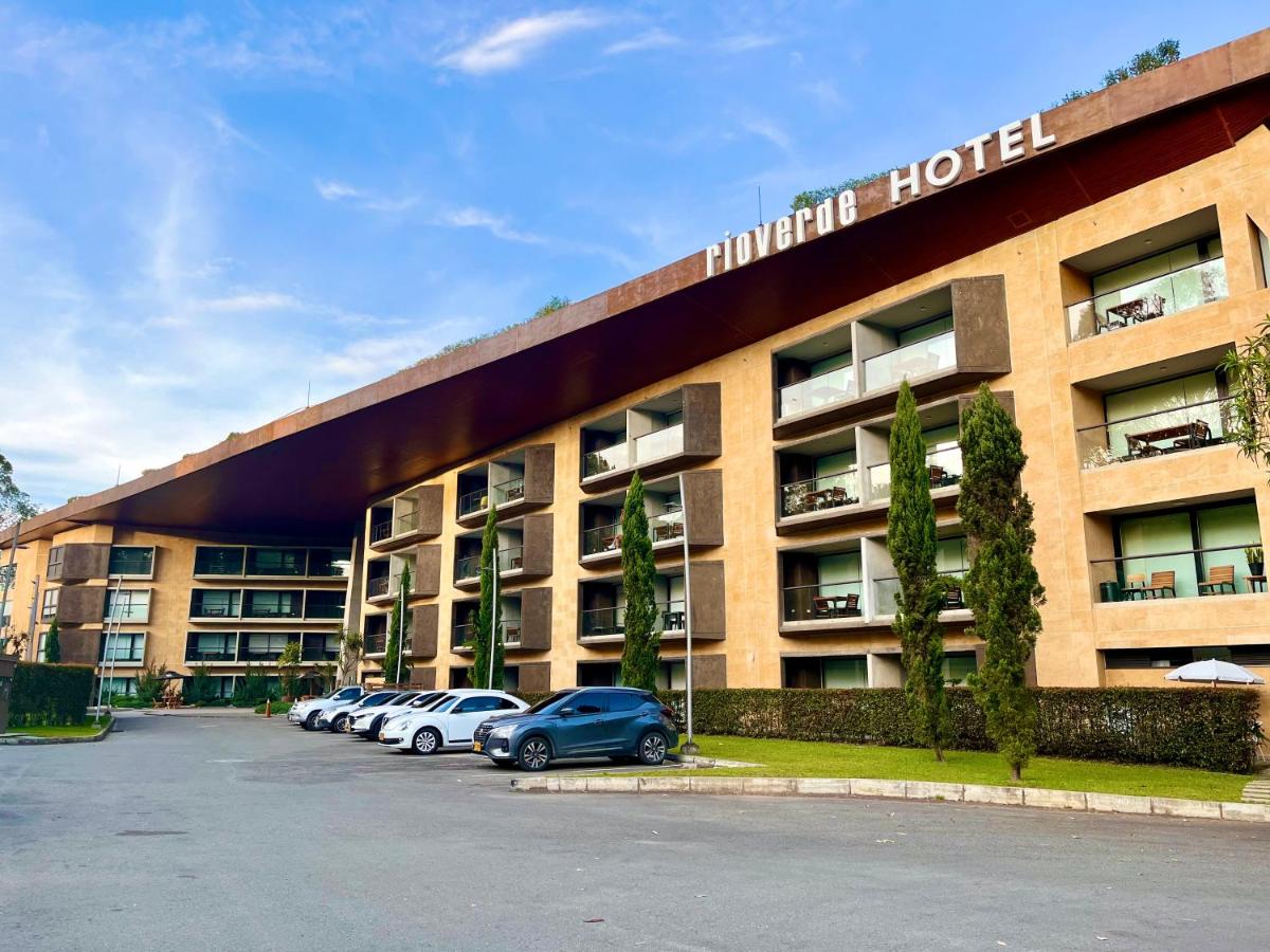 Apartaestudio en hotel - Housity