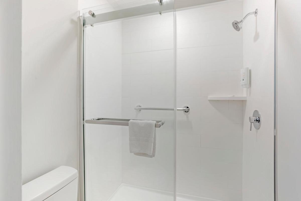 Quality Inn Smoketown - Lancaster Area - Housity