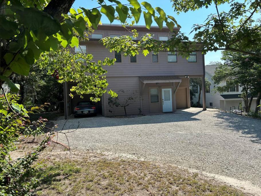 New Listing - Sandy-Dune - Close to Beach, Gulf, Restaurants - Housity