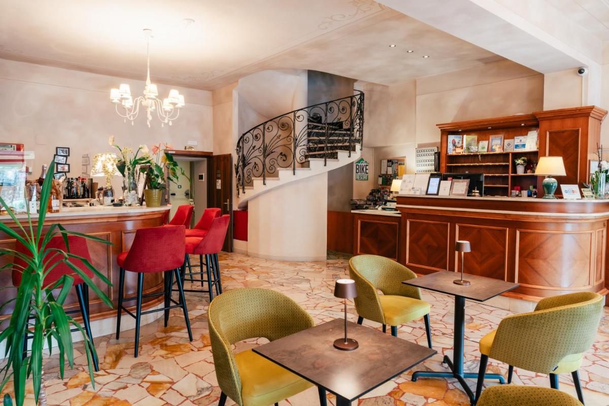 Hotel Eden Salò - Housity