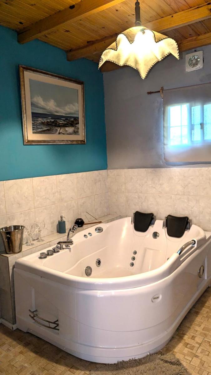 Entre naturaleza a 1 cuadra de la playa/Jacuzzi - Housity