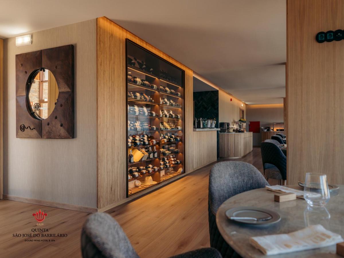 Uma área de estar em Barrilario Douro Wine Hotel e Spa - Quinta São Jose do Barrilario