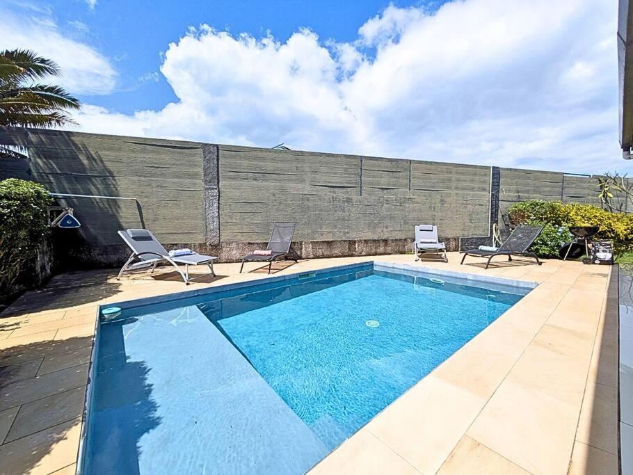 Fare Fafapiti - AC - Wifi- Pool - Housity