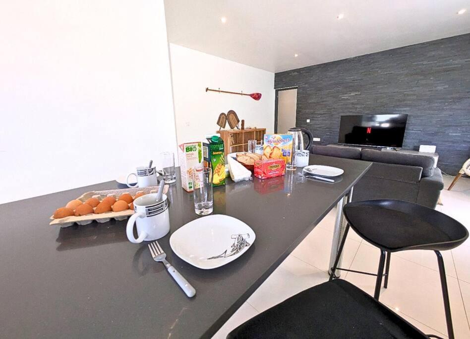 Fare Fafapiti - AC - Wifi- Pool - Housity