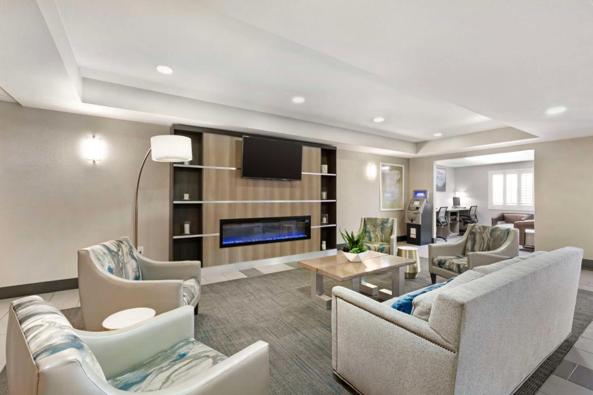 Best Western Plus Safford - Housity