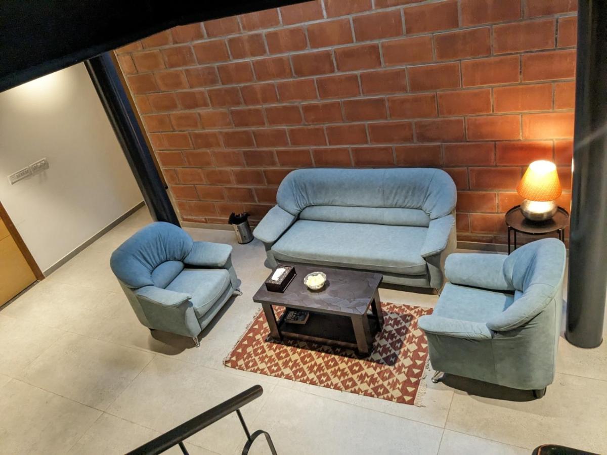 Limelights Premium Serviced Residences - Housity