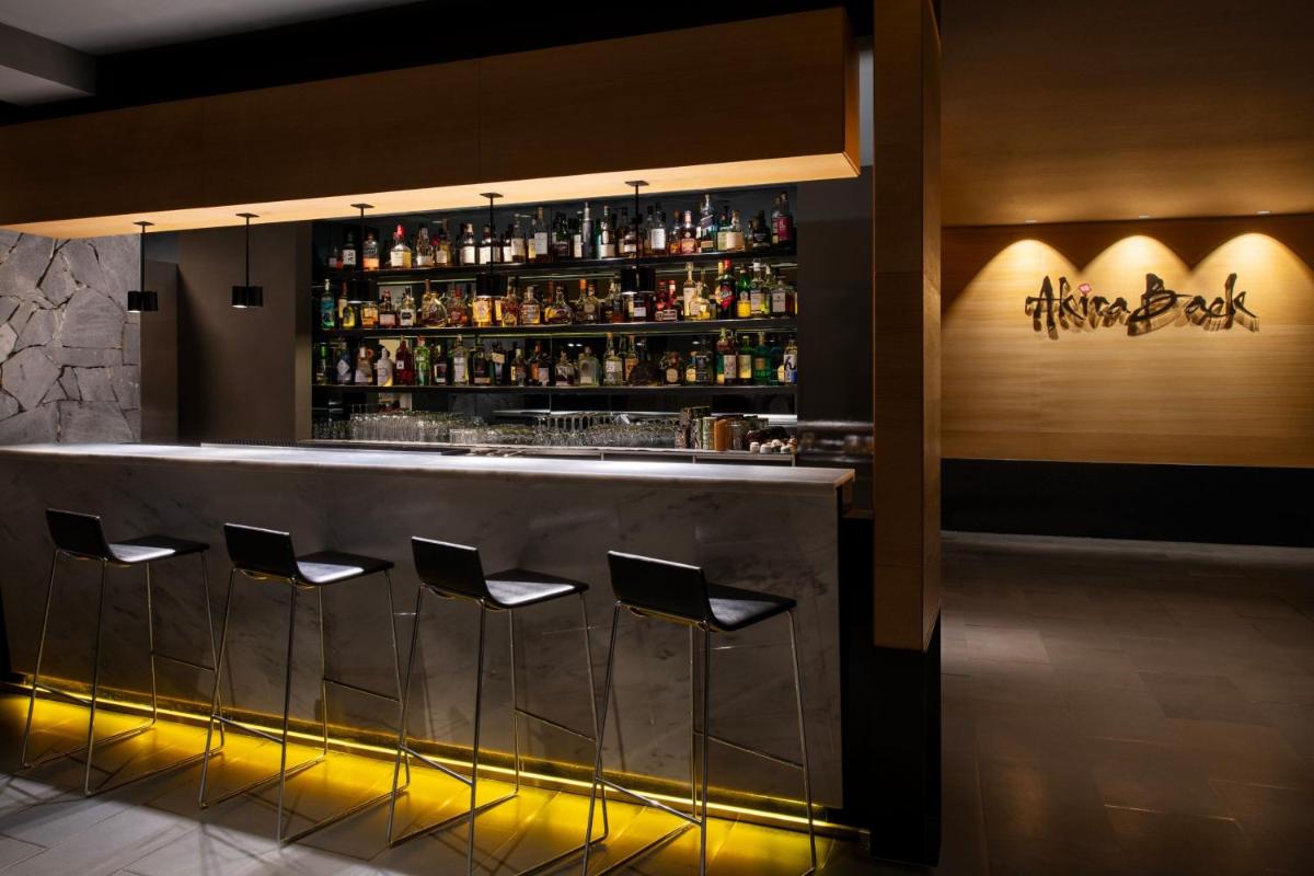El salón o zona de bar de The Ritz-Carlton Tenerife, Abama