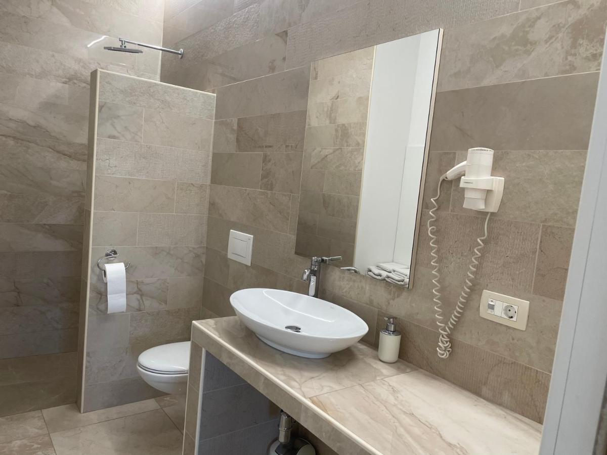 Rooms and Apartments Lisjak - Housity