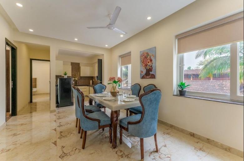 Luxury Apartments near Candolim Beach with Swimming Pool - Housity