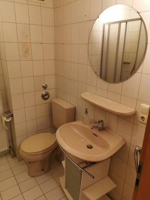 Kleine Wohnung bis 2 Personen - Housity