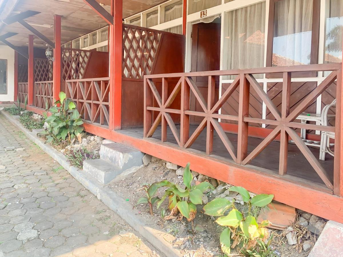 Pesona Pondok Lembang Mitra RedDoorz - Housity