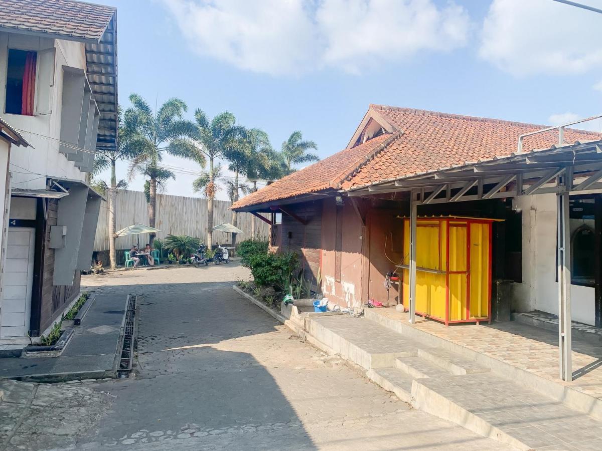 Pesona Pondok Lembang Mitra RedDoorz - Housity