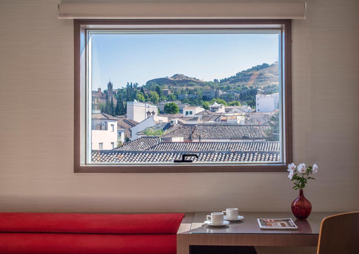 Hotel Granada by Pierre & Vacances - Housity