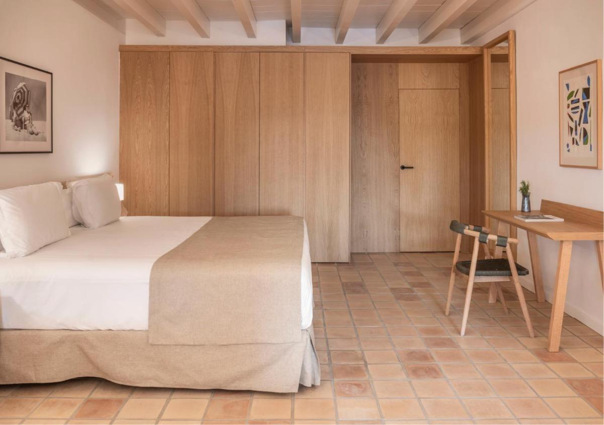 Cama o camas de una habitación en Es Figueral Nou Hotel Rural & Spa - Adults Only - Over 12