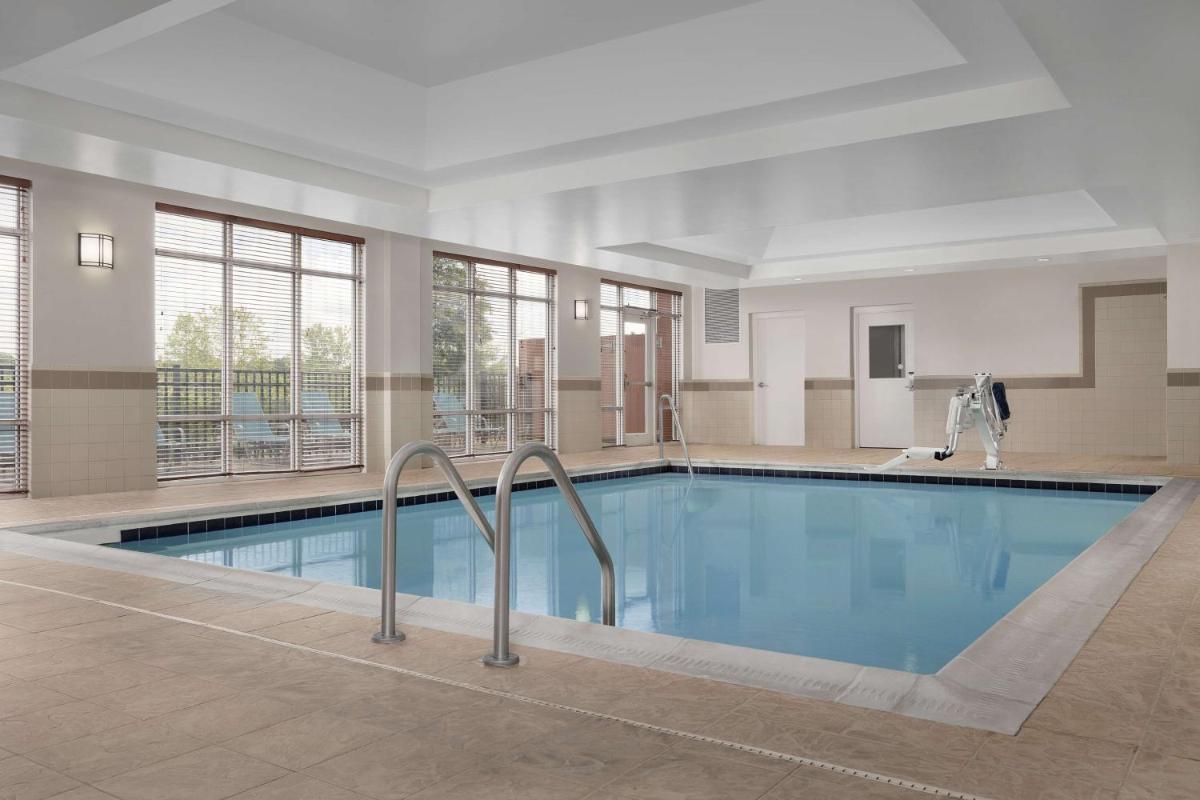 Hampton Inn & Suites Durham North I-85 - Housity