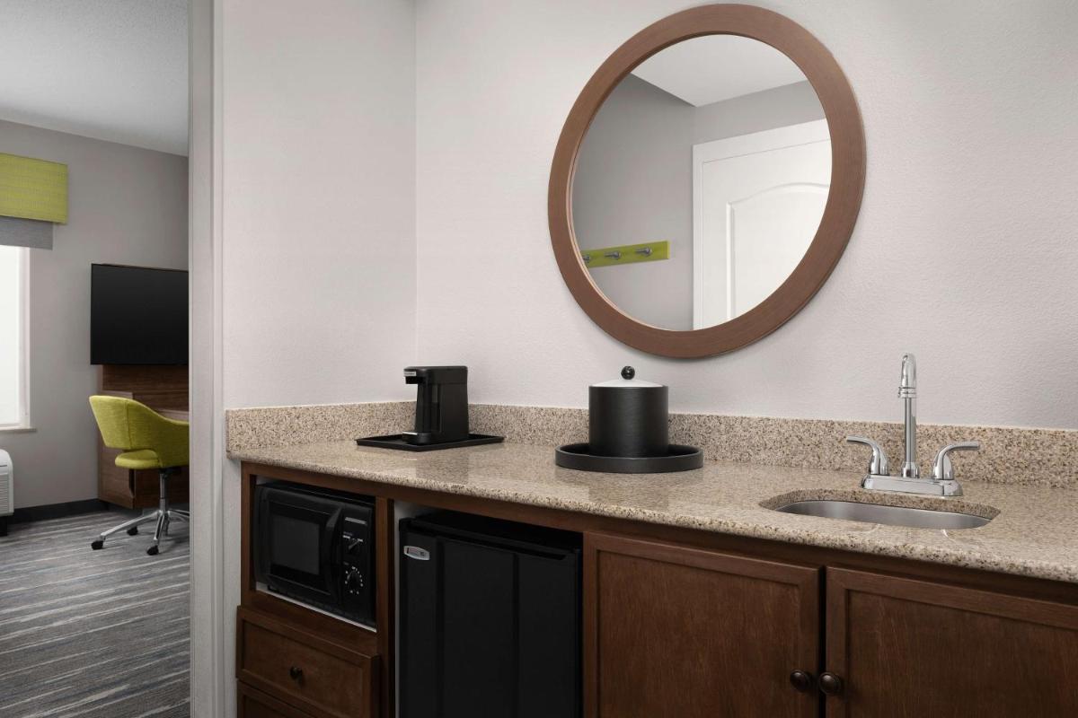Hampton Inn & Suites Durham North I-85 - Housity