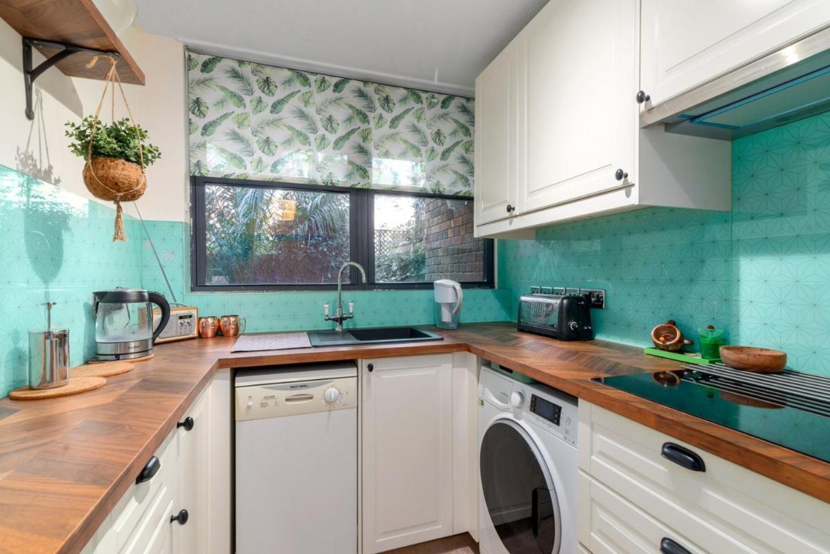 GuestReady - Beautiful 2BR Townhouse w Garden - Housity