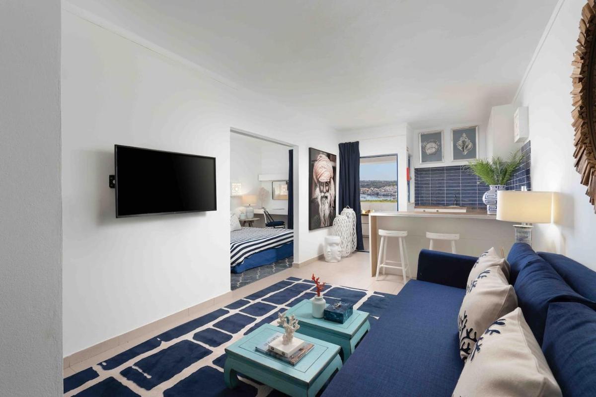 Stylish Apartment With View Praia Da Rocha - Housity