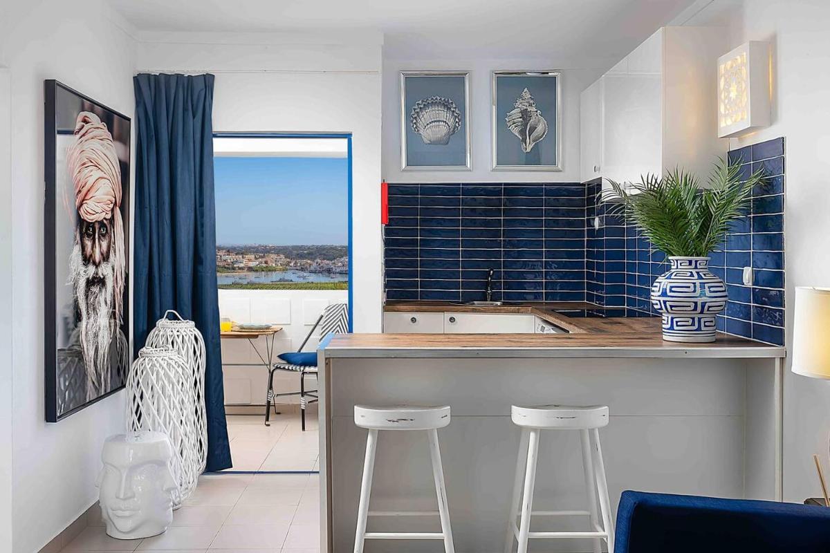 Stylish Apartment With View Praia Da Rocha - Housity