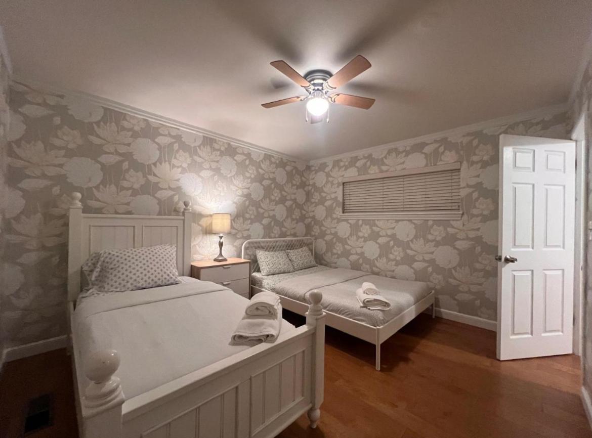 5 bedroom house in prestigious neighborhood! - Housity