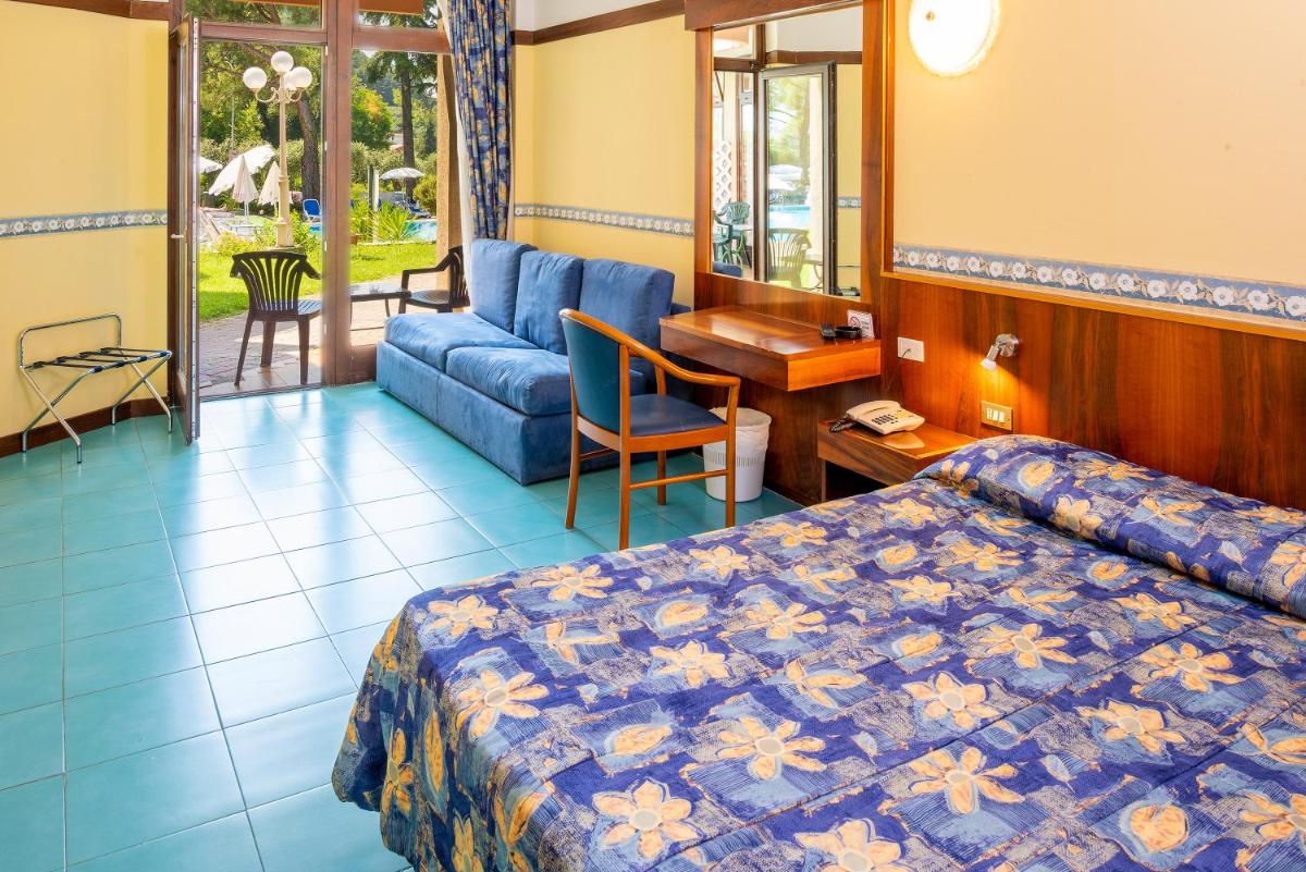 Hotel Royal - Housity