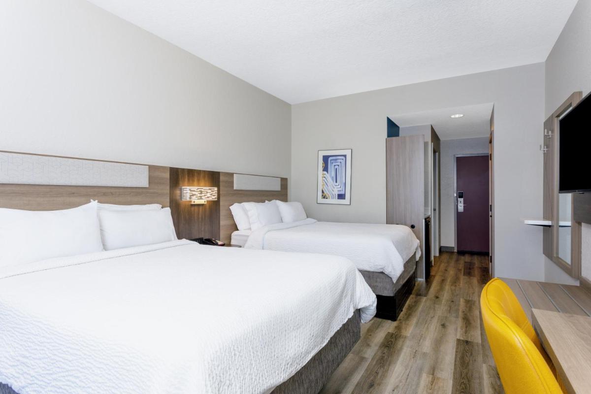 Holiday Inn Express Orlando-Ocoee East, an IHG Hotel - Housity