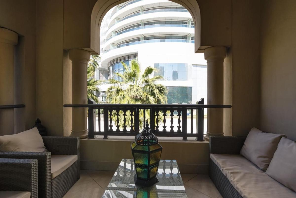 GuestReady - Mid-Eastern Retreat in Downtown Dubai - Housity