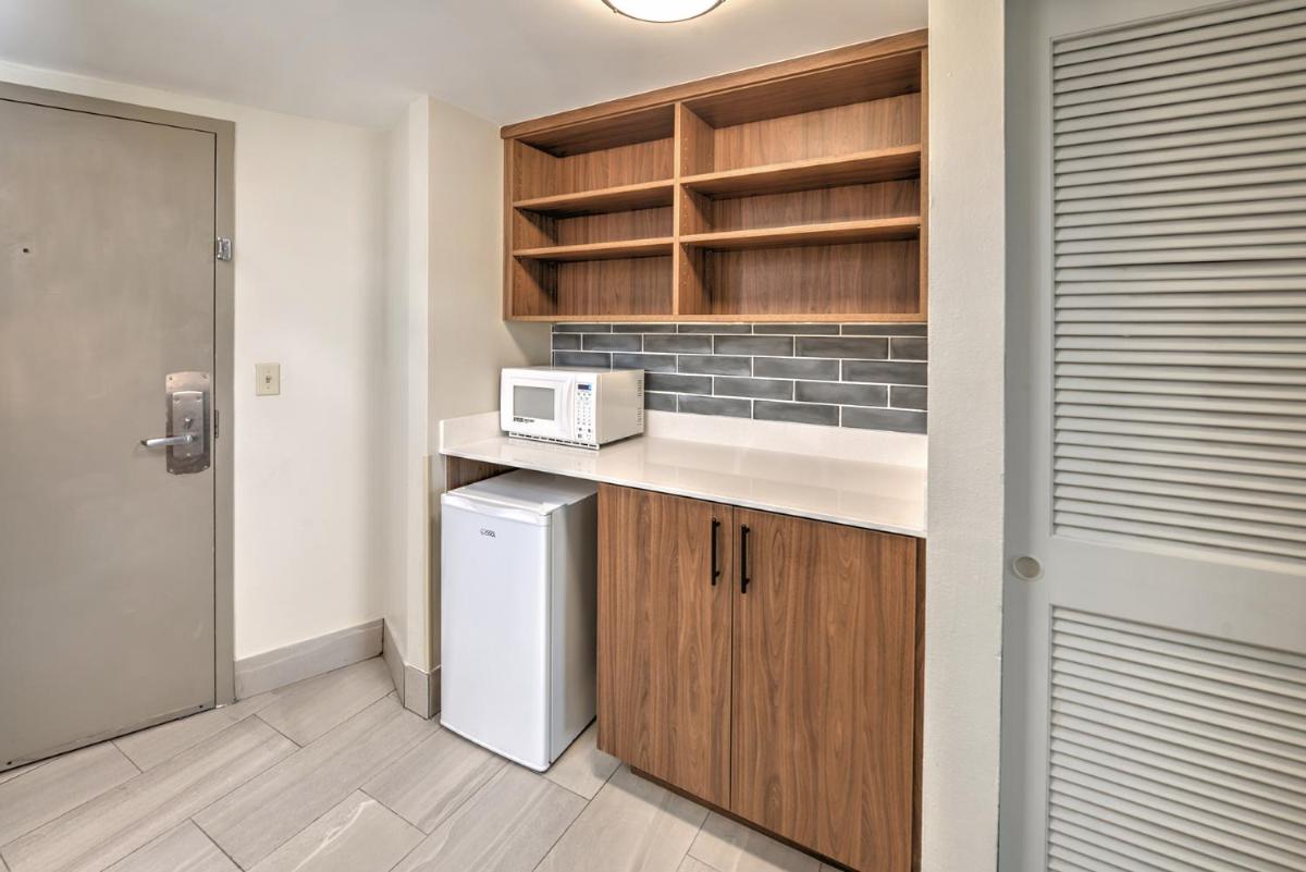 Bahama House - Daytona Beach Shores - Housity
