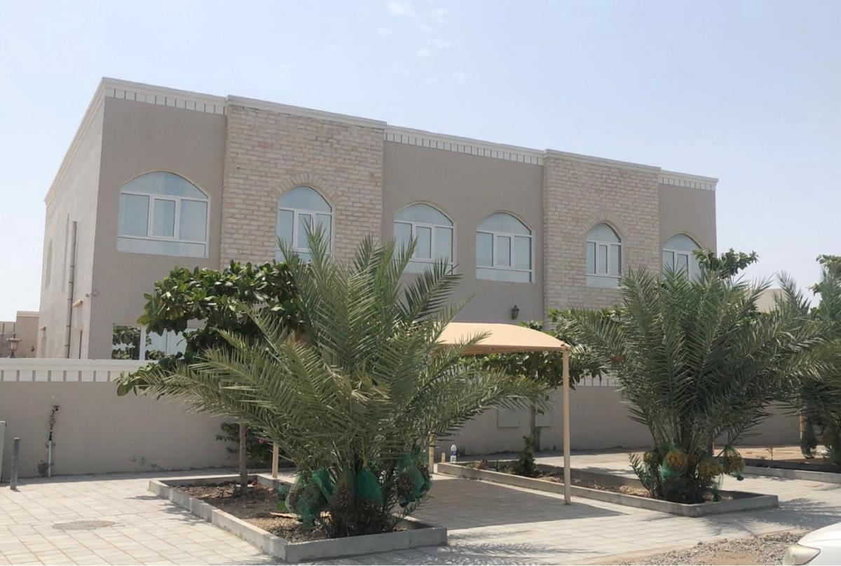 Muscat - Housity