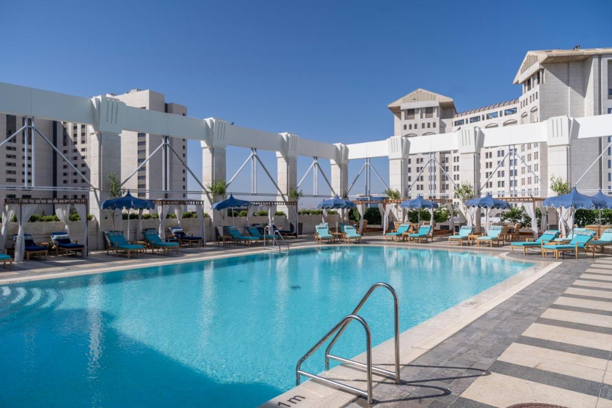 Four Seasons Hotel Amman - Housity