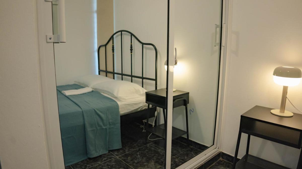 Residenciales H1 & H2 - Breakfast & Room Service - Airport close - Housity