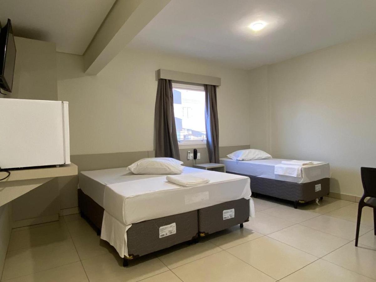 San Martin Hotel - Housity