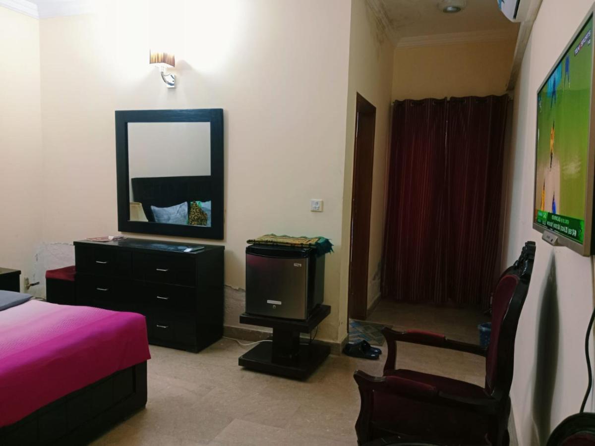 Royal Galaxy Guest House Islamabad - For Families Only - Housity
