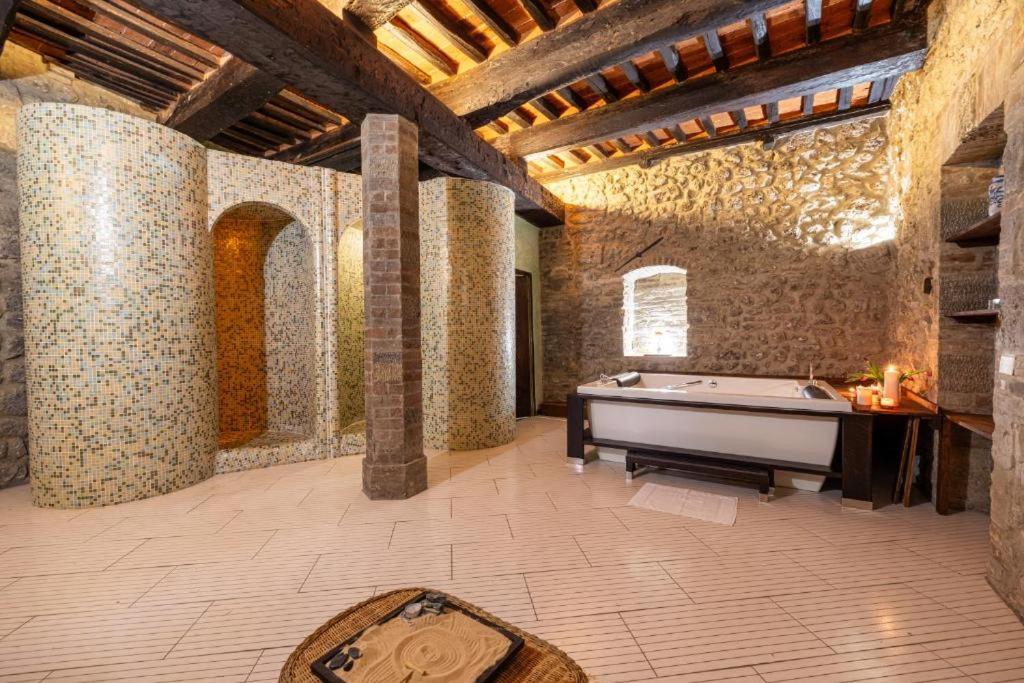 Castello di Sovicille - Villa Lechner - Residenza d'Epoca - Housity