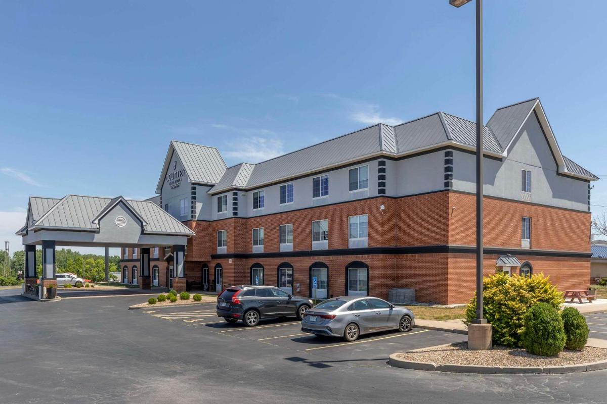 Country Inn & Suites by Radisson, St Peters, MO - Housity