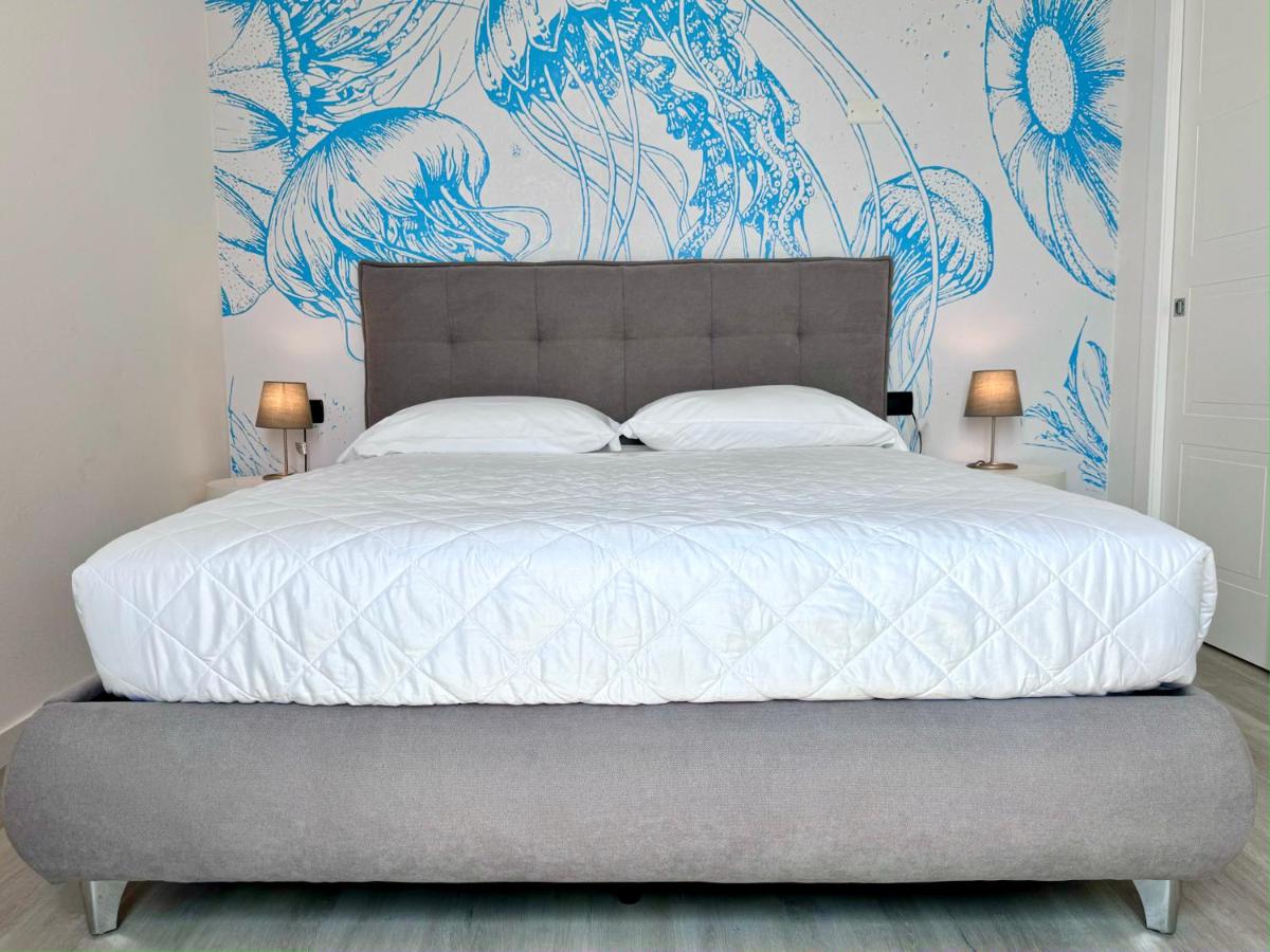 Mirage Rooms & Apartments - Housity