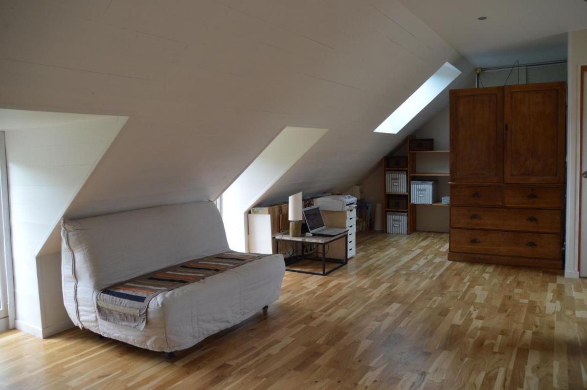 Chambre, spa, petit déjeuner - Housity