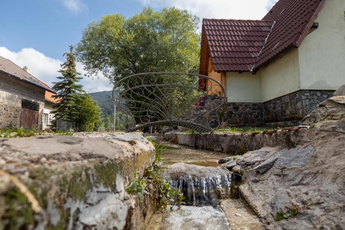 Mountain House Kosjenka - Housity